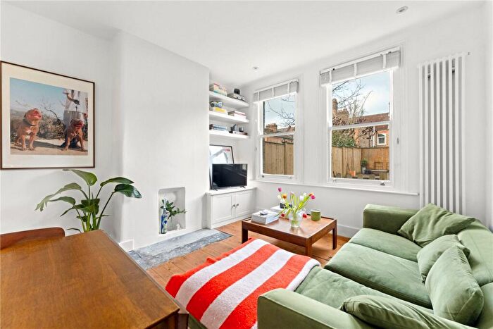 2 Bedroom Flat For Sale In Sybourn Street, Walthamstow, London, E17