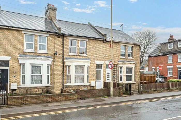 2 Bedroom Terraced House For Sale In Hythe Road, Ashford Kent, TN24