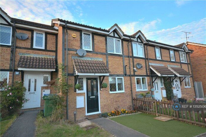3 Bedroom Terraced House To Rent In Simmonds Close, Bracknell, RG42