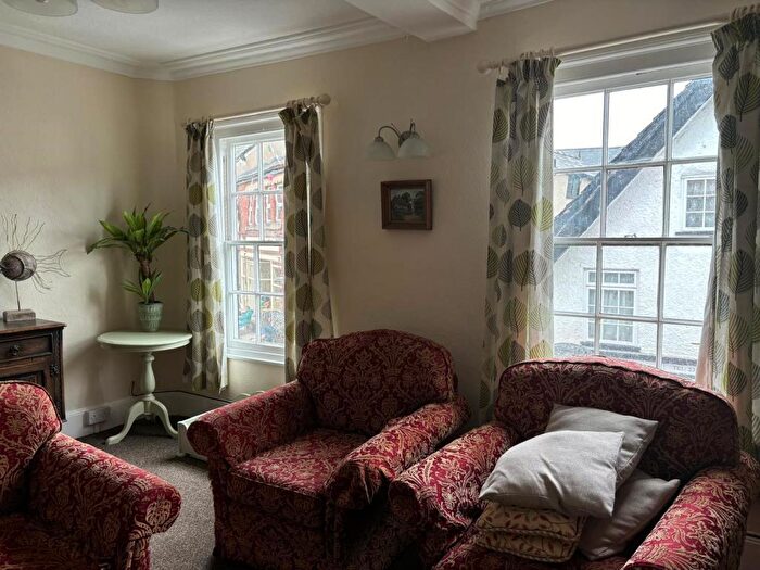 2 Bedroom Apartment To Rent In High Street, Kington, HR5