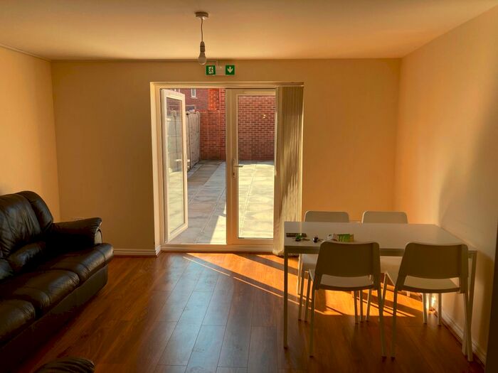 4 Bedroom Terraced House To Rent In Signals Drive, Coventry, CV3