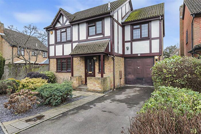 4 Bedroom Detached House For Sale In Tolsey Mead, Borough Green, TN15