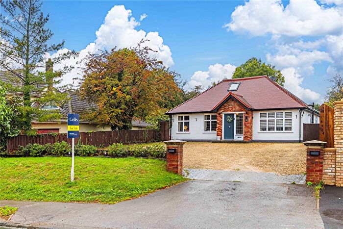 4 Bedroom Bungalow For Sale In Toms Lane, Kings Langley, Hertfordshire, WD4