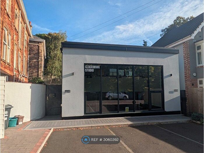 2 Bedroom Detached House To Rent In Meridian Road, Bristol, BS6