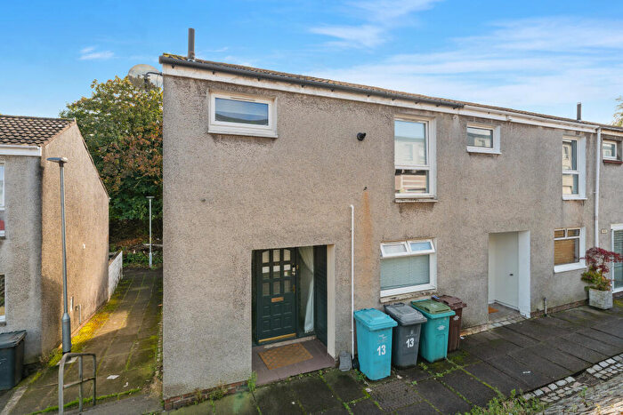 3 Bedroom Town House For Sale In Broomlands Road, Carbrain, Cumbernauld, North Lanarkshire, G67