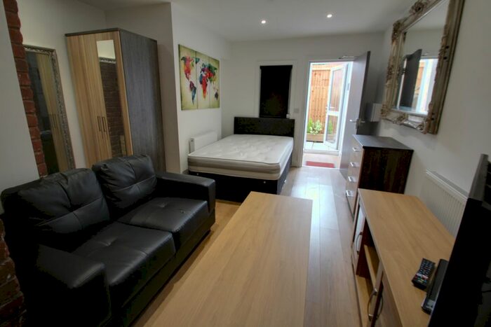 Studio To Rent In Braunstone Gate, Leicester, LE3