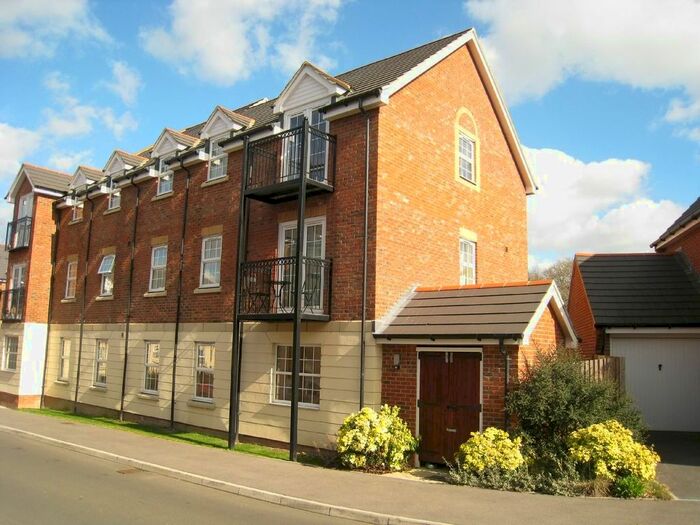 2 Bedroom Flat To Rent In Cormorant Wood, Newbury, RG14