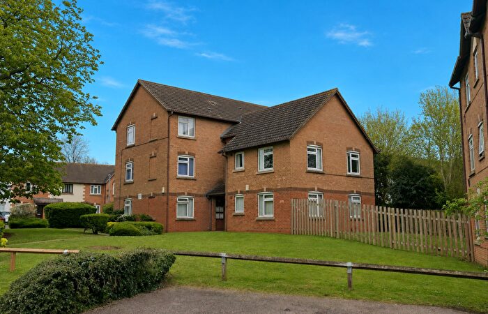 1 Bedroom Flat To Rent In Kingsmead, Northampton, NN2