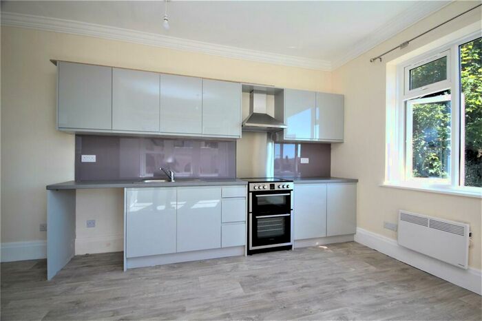 1 Bedroom Flat To Rent In Broadwater Road, Worthing, West Sussex, BN14
