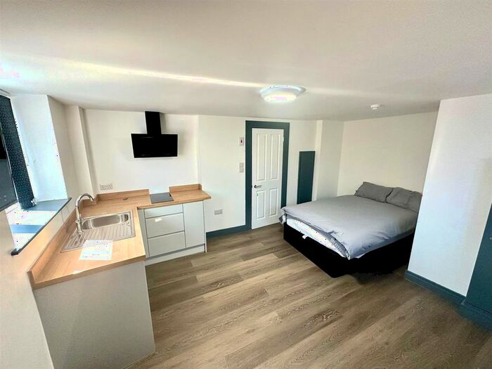 Studio To Rent In Attercliffe Road, Sheffield, S9