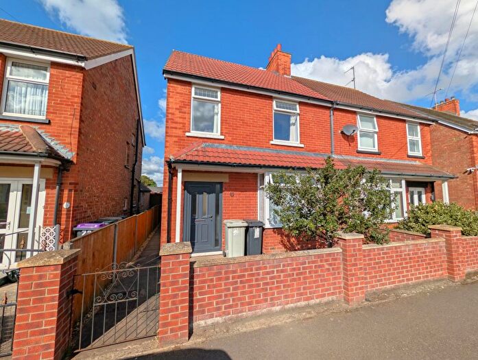 3 Bedroom Semi-Detached House For Sale In Talbot Road, Skegness, PE25