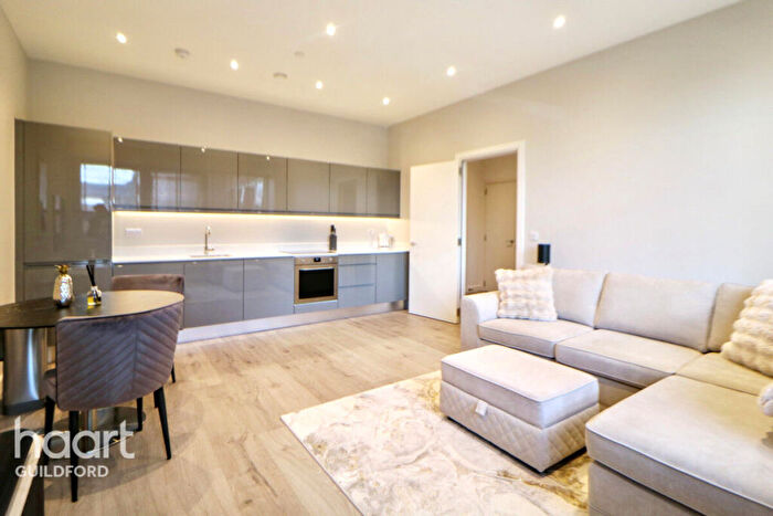 2 Bedroom Apartment For Sale In Ladymead, Guildford, GU1