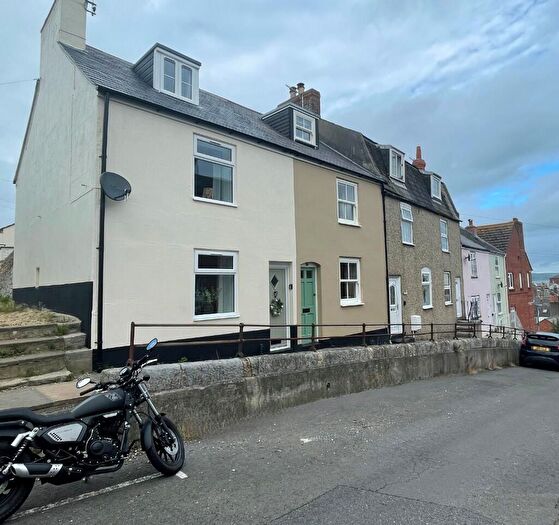 3 Bedroom End Of Terrace House To Rent In St. Leonards Road, Weymouth, Dorset, DT4