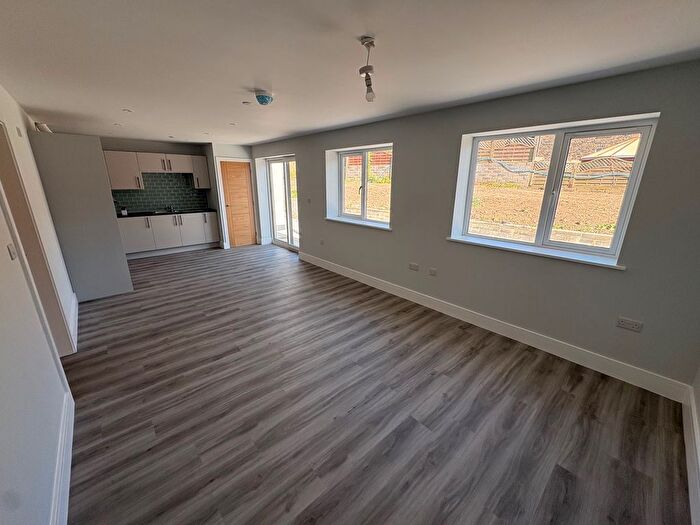 4 Bedroom Terraced Bungalow To Rent In Bethel Road, Llansamlet, Swansea, SA7