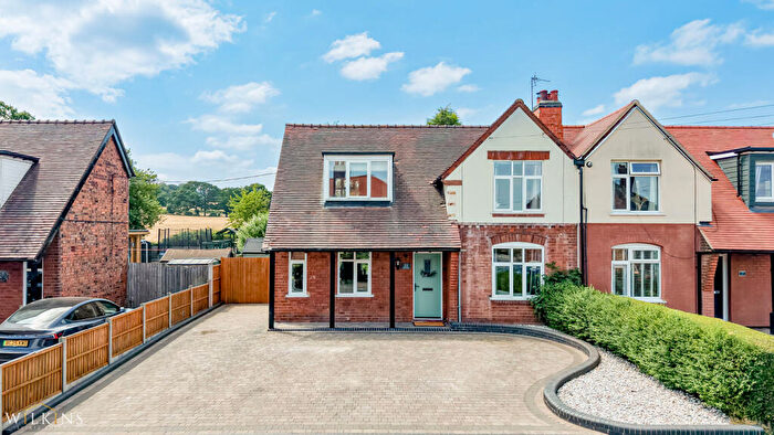 2 Bedroom Semi-Detached House For Sale In Park Avenue, Polesworth, Tamworth, Warwickshire, B78