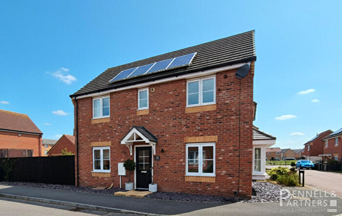 3 Bedroom Semi-Detached House For Sale In Dandelion Drive, Whittlesey, Peterborough, PE7