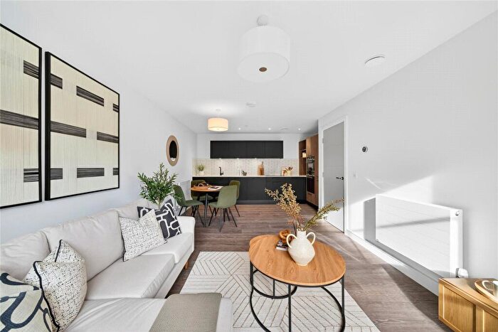 2 Bedroom Apartment For Sale In Plot - Henderson Place, Edinburgh, Midlothian, EH3