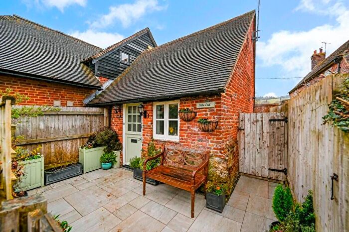 3 Bedroom Cottage For Sale In Canterbury Road, Ashford, TN25