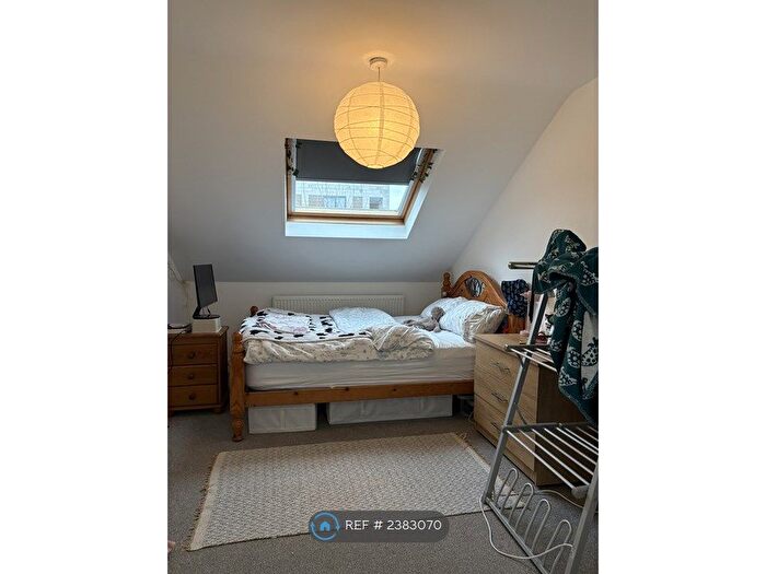 6 Bedroom Semi-Detached House To Rent In Manor Road, Bristol, BS16