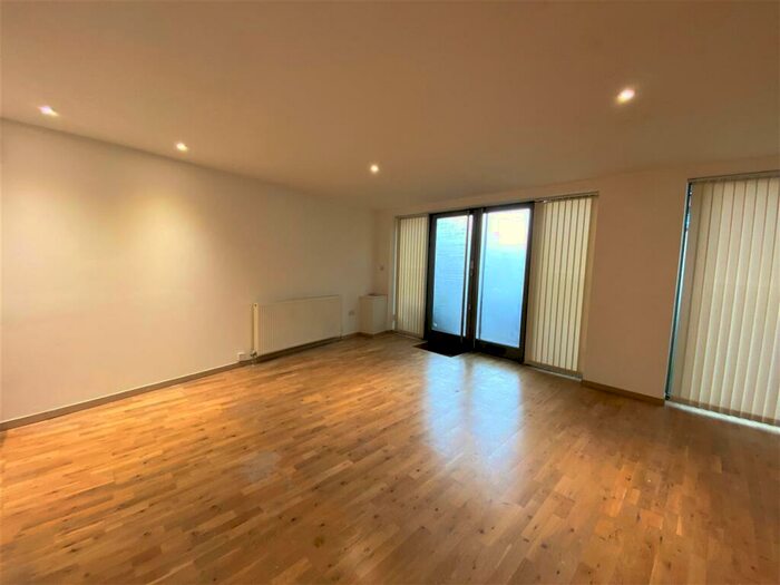 1 Bedroom Apartment To Rent In Depot Road, Epsom, KT17