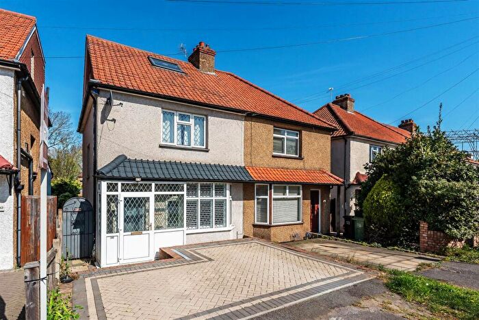 3 Bedroom Semi Detached House For Sale In Gander Green Lane, Cheam, SM3