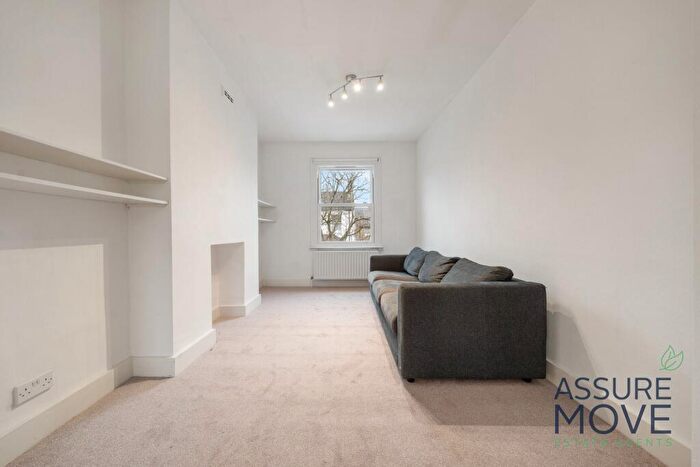 1 Bedroom Flat To Rent In Corinne Road, London, N19