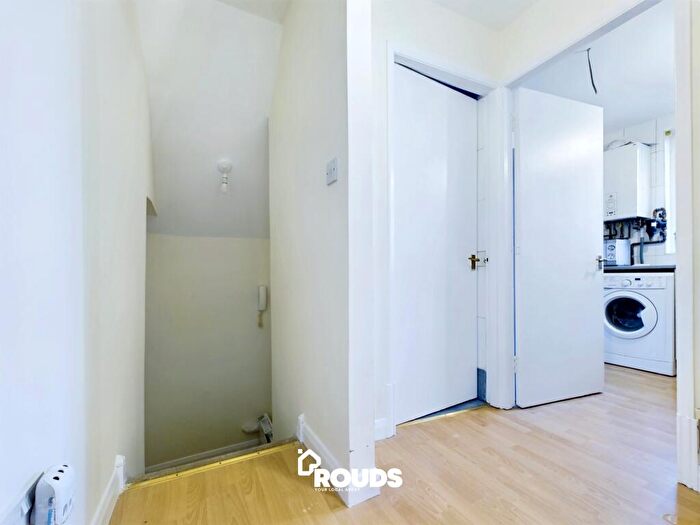 1 Bedroom Flat To Rent In Charlbury Crescent, Little Bromwich, Birmingham, West Midlands, B26
