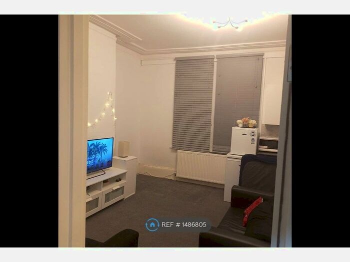 1 Bedroom Flat To Rent In Lordship Lane, London, SE22