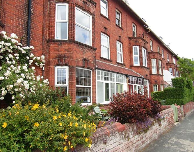 2 Bedroom Flat For Sale In Southdene, Filey, YO14