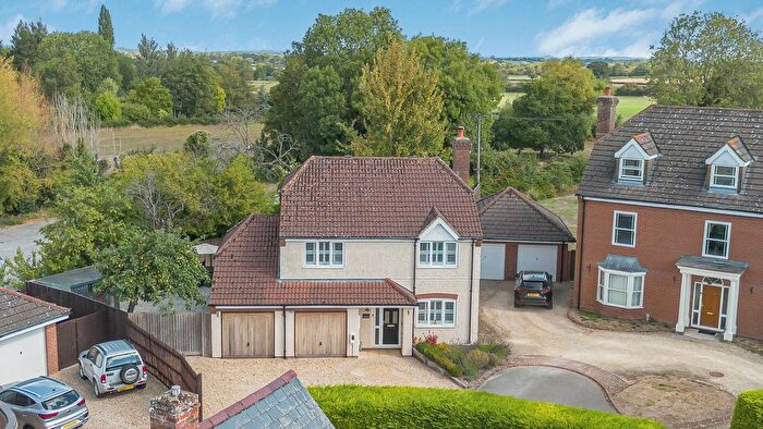 4 Bedroom Detached House For Sale In The Maltings, Wanborough, SN4