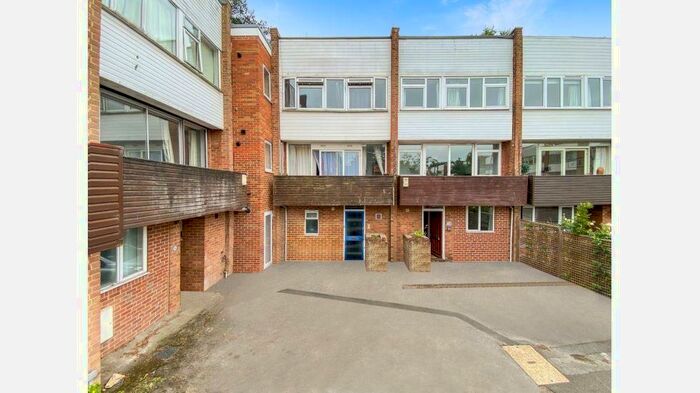 6 Bedroom Terraced House To Rent In Headington, Hmo Ready Sharers, OX3