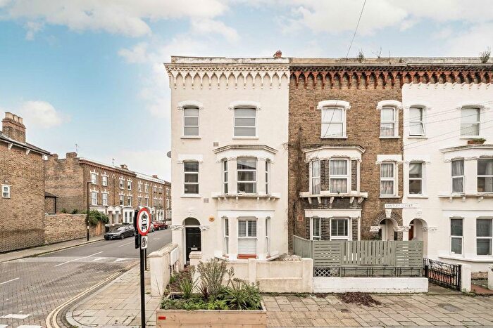 1 Bedroom Flat To Rent In Santley Street, London, SW4