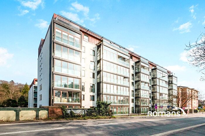 1 Bedroom Flat For Sale In Grand View, , Farnborough Road, GU14
