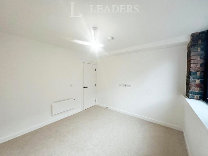 2 Bedroom Apartment To Rent In Lockside Apartments, Scotland Street, B1