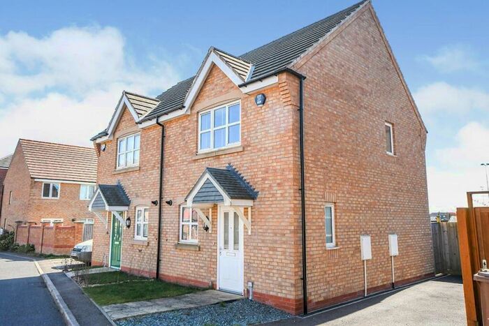 2 Bedroom Semi-Detached House To Rent In Spire Close, Lincoln, LN1