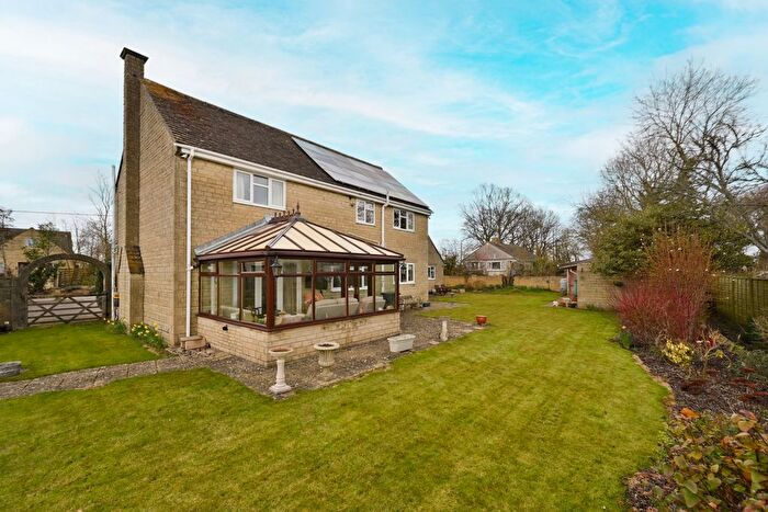 4 Bedroom Detached House For Sale In Minety, Malmesbury, Wiltshire, SN16