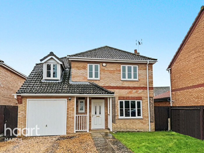 4 Bedroom Detached House For Sale In New Road, Chatteris, PE16