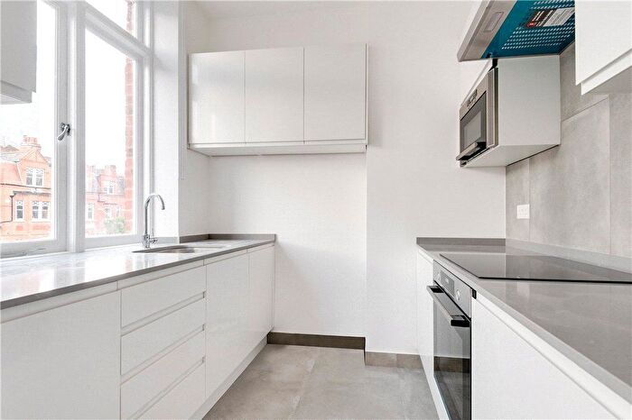 2 Bedroom Flat To Rent In Goldhurst Terrace, West Hampstead, NW6