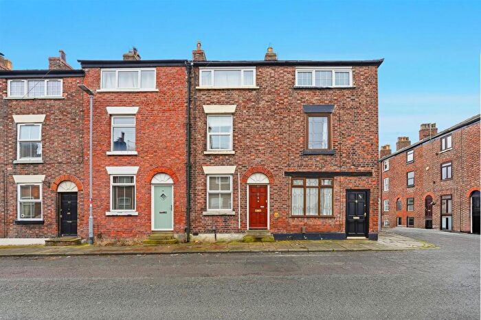3 Bedroom Terraced House For Sale In Paradise Street, Macclesfield, SK11