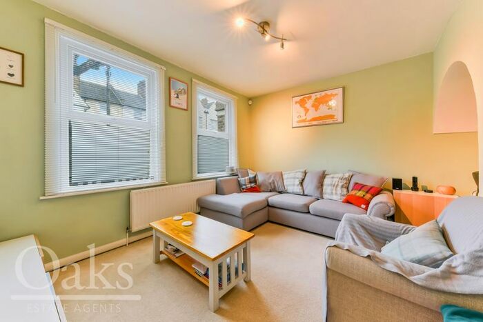 2 Bedroom End Of Terrace House To Rent In Tylecroft Road, London, SW16
