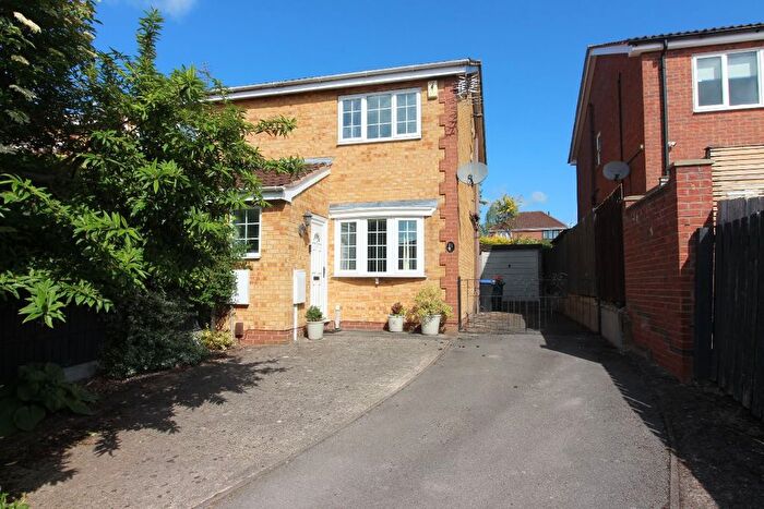 2 Bedroom Semi-Detached House To Rent In Minster Close, Hucknall, Nottingham, NG15