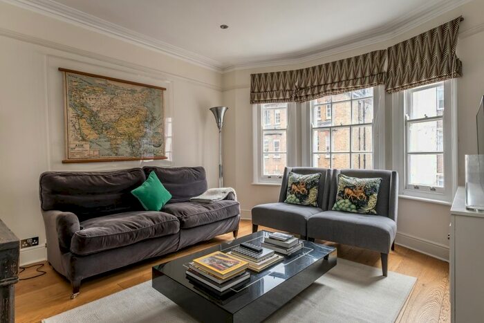 3 Bedroom Flat To Rent In Dorset Street, London, W1U