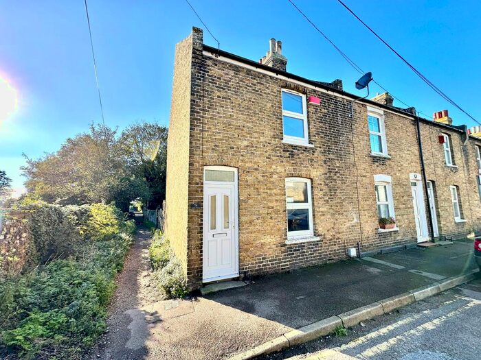 2 Bedroom End Of Terrace House To Rent In Westfield Road, Birchington, CT7