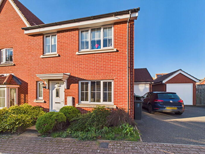 4 Bedroom Semi-Detached House For Sale In Song Thrush Close, Stowmarket, IP14