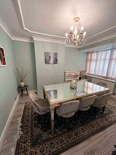 3 Bedroom Terraced House To Rent In Hiliary Gardens, Stanmore, HA7