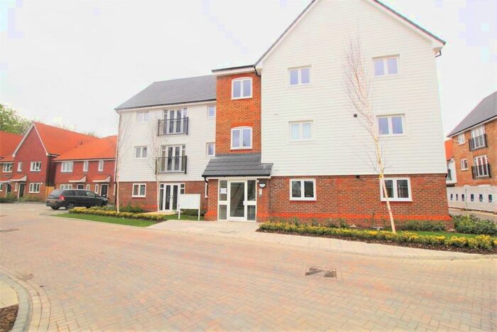 1 Bedroom Apartment To Rent In Bricklayer Lane, Faygate, Horsham, RH12