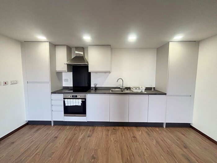 2 Bedroom Flat To Rent In Solihull Heights, Coventry Road, B26