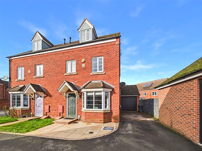 4 Bedroom Semi Detached House For Sale In Northwood Drive Kingsway, Quedgeley, Gloucester, Gloucestershire, GL2