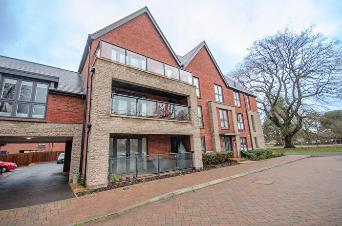 2 Bedroom Flat For Sale In Jenkins Way, Frenchay, Bristol, BS16