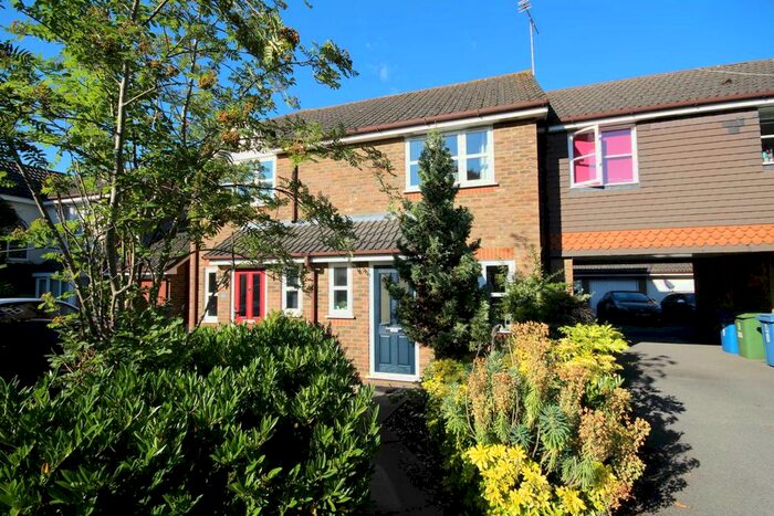 2 Bedroom End Of Terrace House To Rent In Woodhouse Street, Binfield, RG42